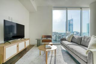 Downtown 1br w gym deck wd nr 6th St bars ATX-20 - 9