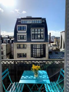 Central Paris Elegant Apartment near the Eiffel Tower and Invalides - 8