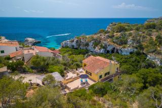 Casa SES SAVINES BEACH Cala Llombards by Mallorca Villa Selection - Santanyi - 0