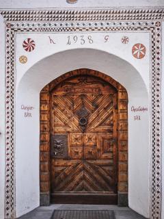 Hotel Chesa Grischuna - Klosters - 9