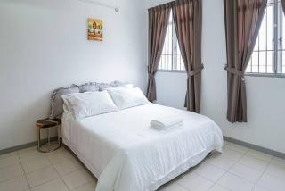 Jovial Modern Stylish Townhouse 8pax - BM Icon City - Bukit Mertajam - 1