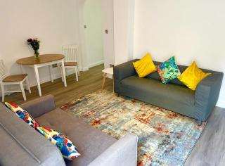 Kemptown Courtyard Apartment - 4