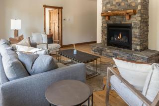 Essentia Townhome 167A - Big Sky - 7