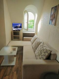 Cozy 2 Bedroom Apartment with Terrace Near the Beach and Park - 0