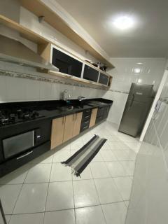 Apto Moderno com Churrasqueira Gourmet, apenas 150m da Praia - Praia Grande - 3