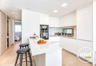 ViVi Homes - Blue View, Pool, Sauna, Gym & Sea View - 6