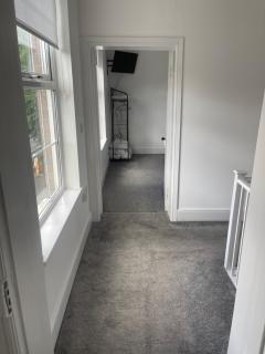 2 bed apartment complete with bedding and towels - Wellington - 4