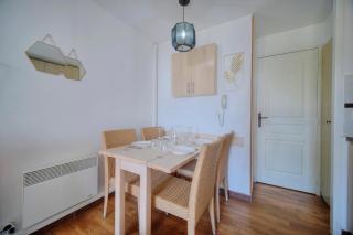 Moha - Piscine - Tennis - Parking - VCA - 3