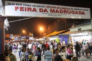 Apartamento para pessoas de família ou a negócio, Ap Grande 3 quartos no Brás próximo igreja Mundial,mercado municipal, 25 de março, templo Salomão, metro Dom Pedro ll, bancos, mercado e etc - 3