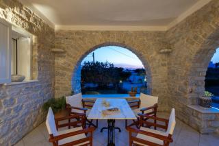 Sun and Salt 3bedroom House - Aliki - 5