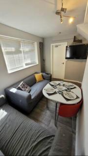 4 Bedroom 4 En Suite House Close to A5 & Whipsnade - 7