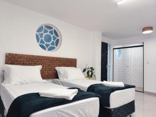 Vila Madalena, casa 4 quartos conforto e segurança - São Paulo - 2