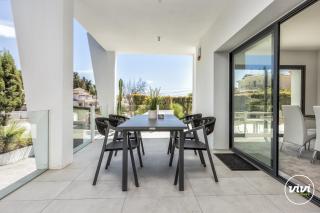 ViVi Homes -Villa Ruby Pool, Garden, Golf & Beach - 9
