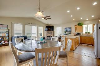 Gold Beach Retreat Private Hot Tub and Ocean Views! - Gold Beach - 4