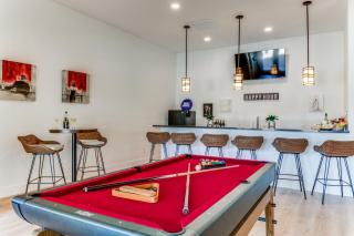 6 BDRM Wine Country Compound on 2 Acres! Pool/HotTub & Club House - Johnson City - 7