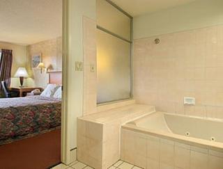 Days Inn by Wyndham Near City Of Hope - Duarte - 8