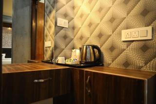 THE JAMAWAR - Srinagar - 8