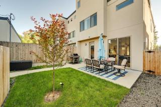 Denver Retreat with Rooftop Deck and Mountain Views - Englewood - 8