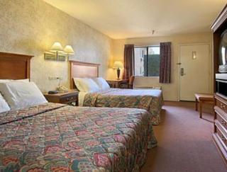 Days Inn by Wyndham Near City Of Hope - Duarte - 6