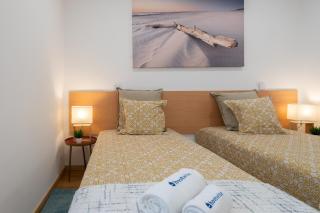 Host Wise - Colorful Fresh Flats - Batalha - Porto - 1