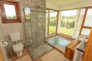 Forest Hideaway: Family/group friendly Villa - - 6