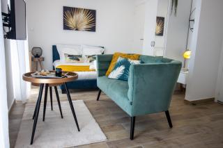 Élégant Studio Climatisé 'Alma 2' - Cœur de Beziers - Wifi Fibre - Netflix - 0