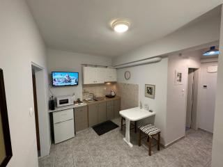 Helena's studio 2 - Volos - 4
