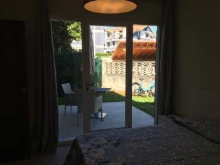 Casa con Jardín con 2 alojamientos, con jardines no compartidos y aparcamiento privado - 2