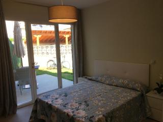 Casa con Jardín con 2 alojamientos, con jardines no compartidos y aparcamiento privado - Noja - 3