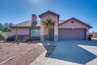 Less Than 1 Mi to Camelback Ranch Phoenix Home with Pool - Phoenix - 0