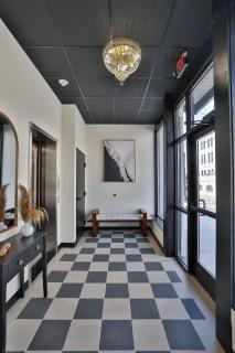 Urban Collective Boutique Hotel - Edwardsville - 4