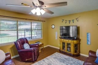 Pet-Friendly Cartwright Home with Private Backyard! - - 7