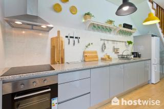 Host Wise - Comfortable Stunning Flats - City Center - Oporto - 6