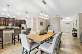 6 Beautiful Bedrooms 6 Baths Pool & Spa home - Davenport - 1