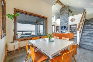 Oceanfront Home with Hot Tub, Sauna, 8 Mi to Newport - 6