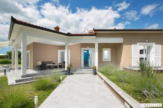 Deep Blue - Labin - 8