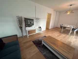Appartement 4 pers. avec parking gratuit sur place Petit Couronne - Le Petit-Couronne - 0