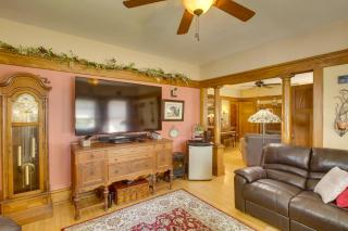 Algoma Victorian - Steps to Lake Michigan! - 2