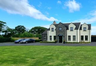 Boutique Country House Aldergrove - 0