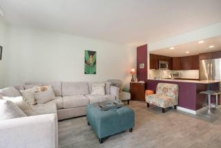 White Sands Village, Gorgeous 2BR, Top/Front Bldg - Kailua-Kona - 0