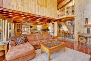 Lakefront Village Castle- Foosball- Boat Dock- - 2