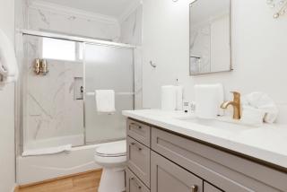 Sweet Retreat 1- Cozy Relaxing Resort Cabin - 1