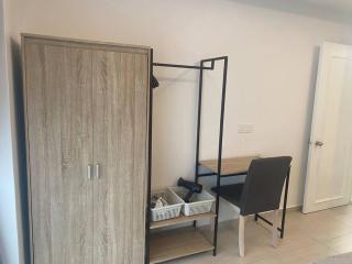 My Cozy 2-bedroom Apartment - 6