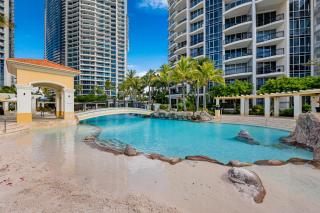 Spectacular Ocean View 3 Pools Gym Spa and Sauna - Gold Coast - 7