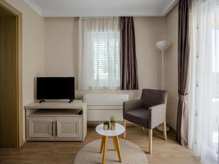 Elegant Villa Escape in Debeljak - 3