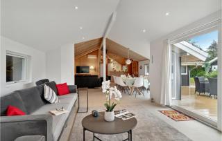 Pet Friendly Home In Dronningmølle - 7