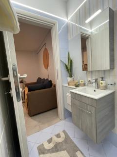 cozy minimal apartment - Pireu - 7