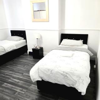 The Comfy Resort, Free Private Parking & Wifi, 9 beds - Colchester - 9