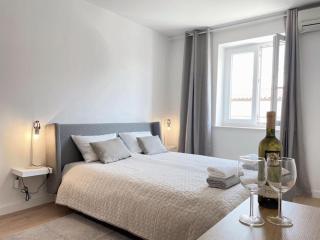 Caramel Comforts with Sea View in Stinjan only 300 m from the Beach, free parking - 2