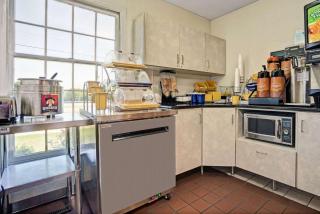 Travelodge by Wyndham Red Wing - Red Wing - 0